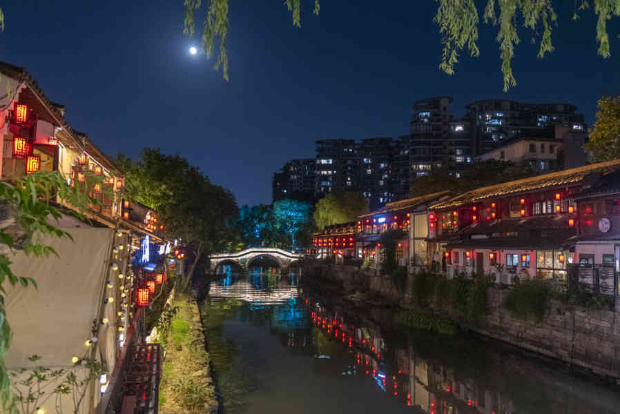 China - Hangzhou 072 - Hefang Street.jpg